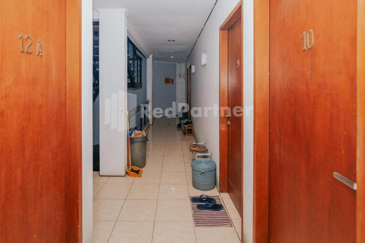 ホテル De Lugano Scbd Syariah Mitra Reddoorz ジャカルタ エクステリア 写真