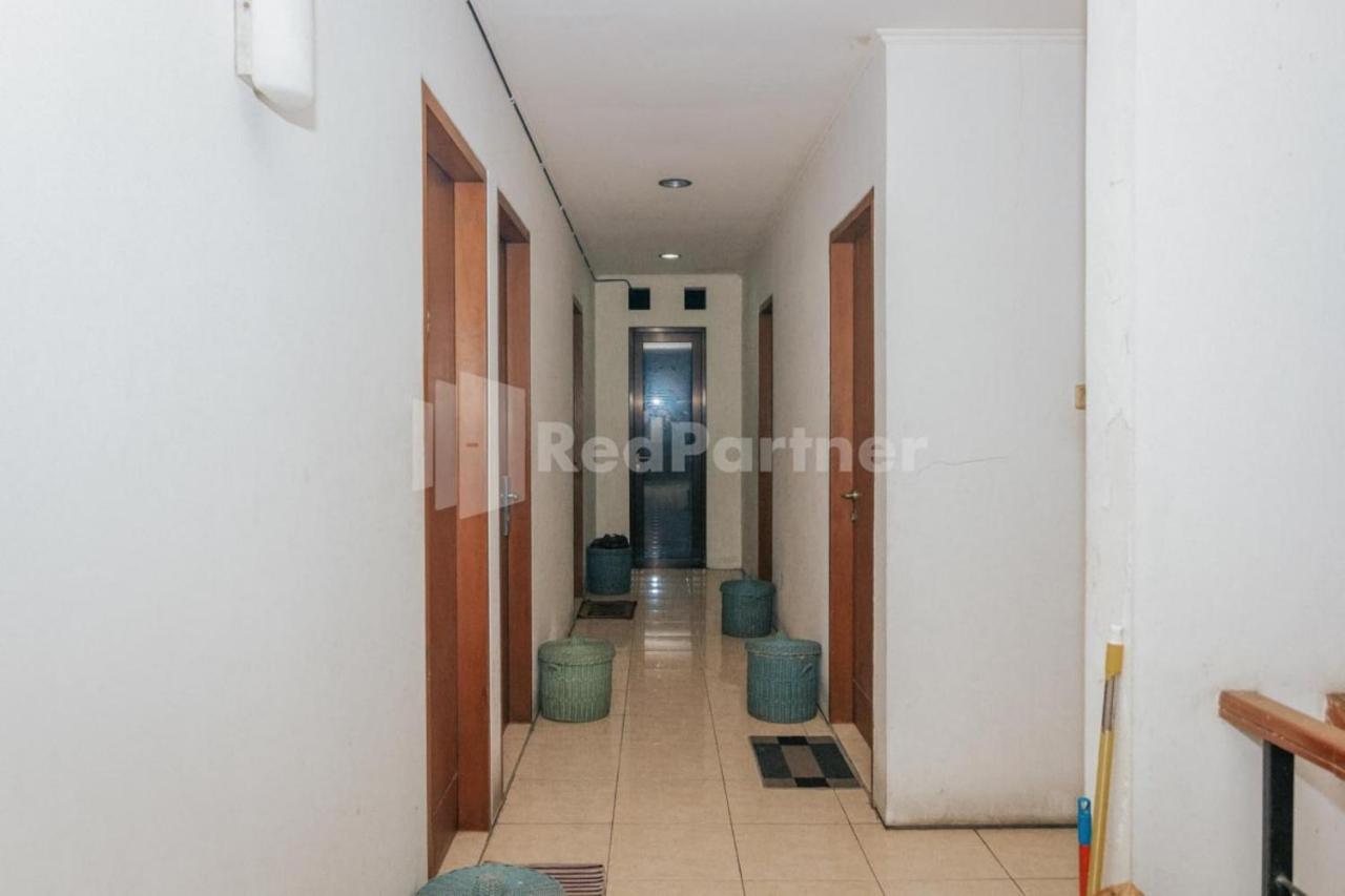 ホテル De Lugano Scbd Syariah Mitra Reddoorz ジャカルタ エクステリア 写真